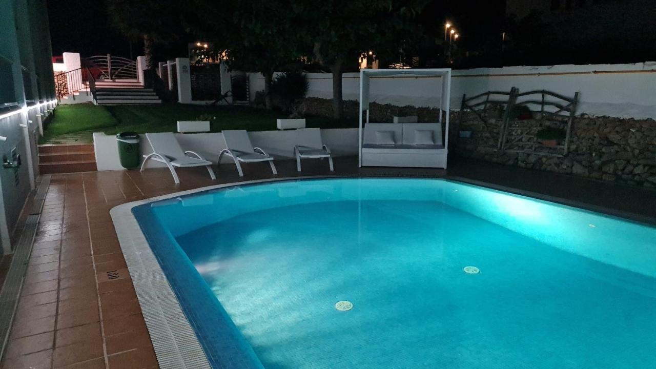 Hostal S'Algaret فورنيلس المظهر الخارجي الصورة